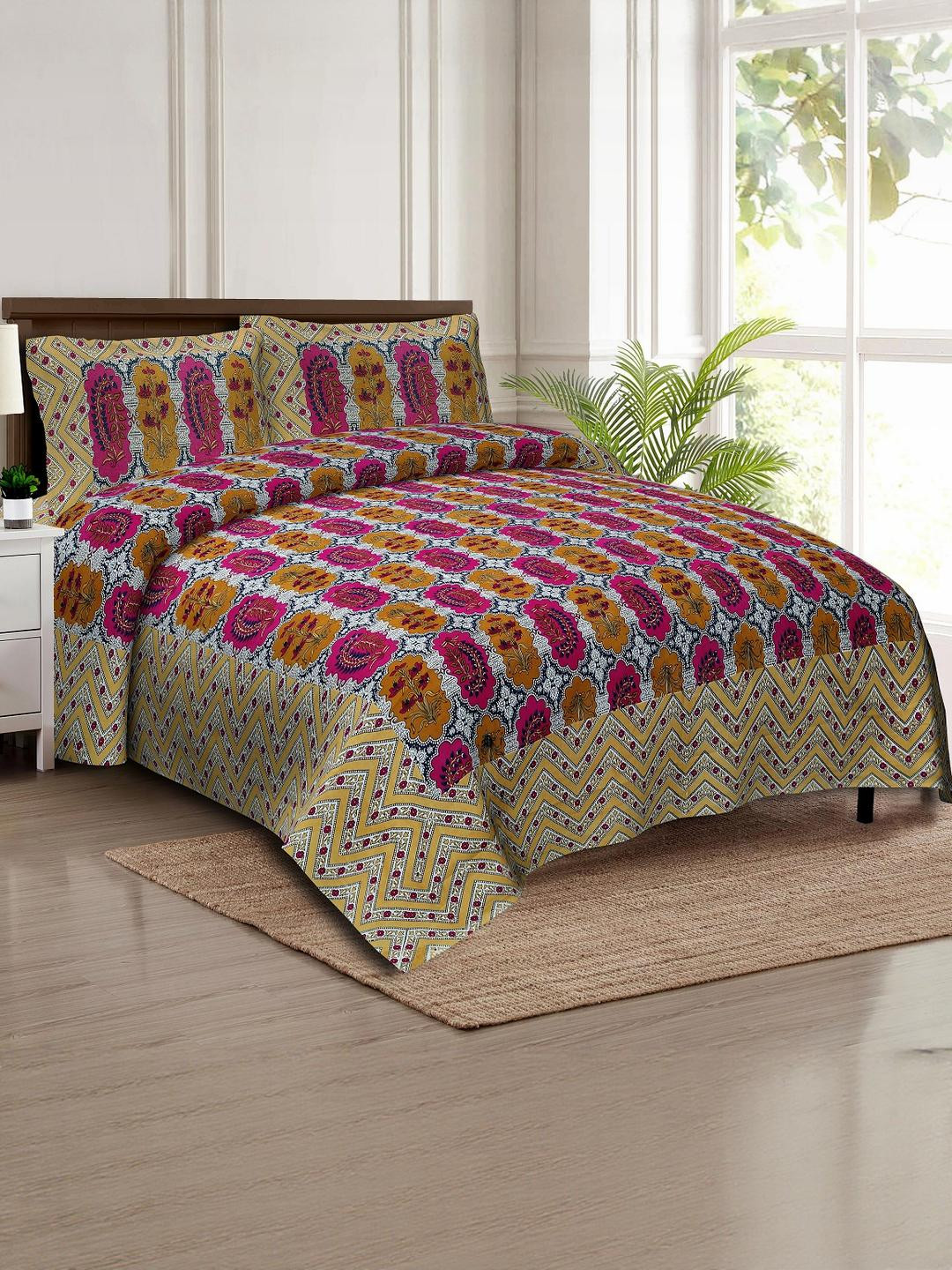 Monik Handicrafts Brown & Pink Floral 210 TC Super King Bedsheet with 2 Pillow Covers