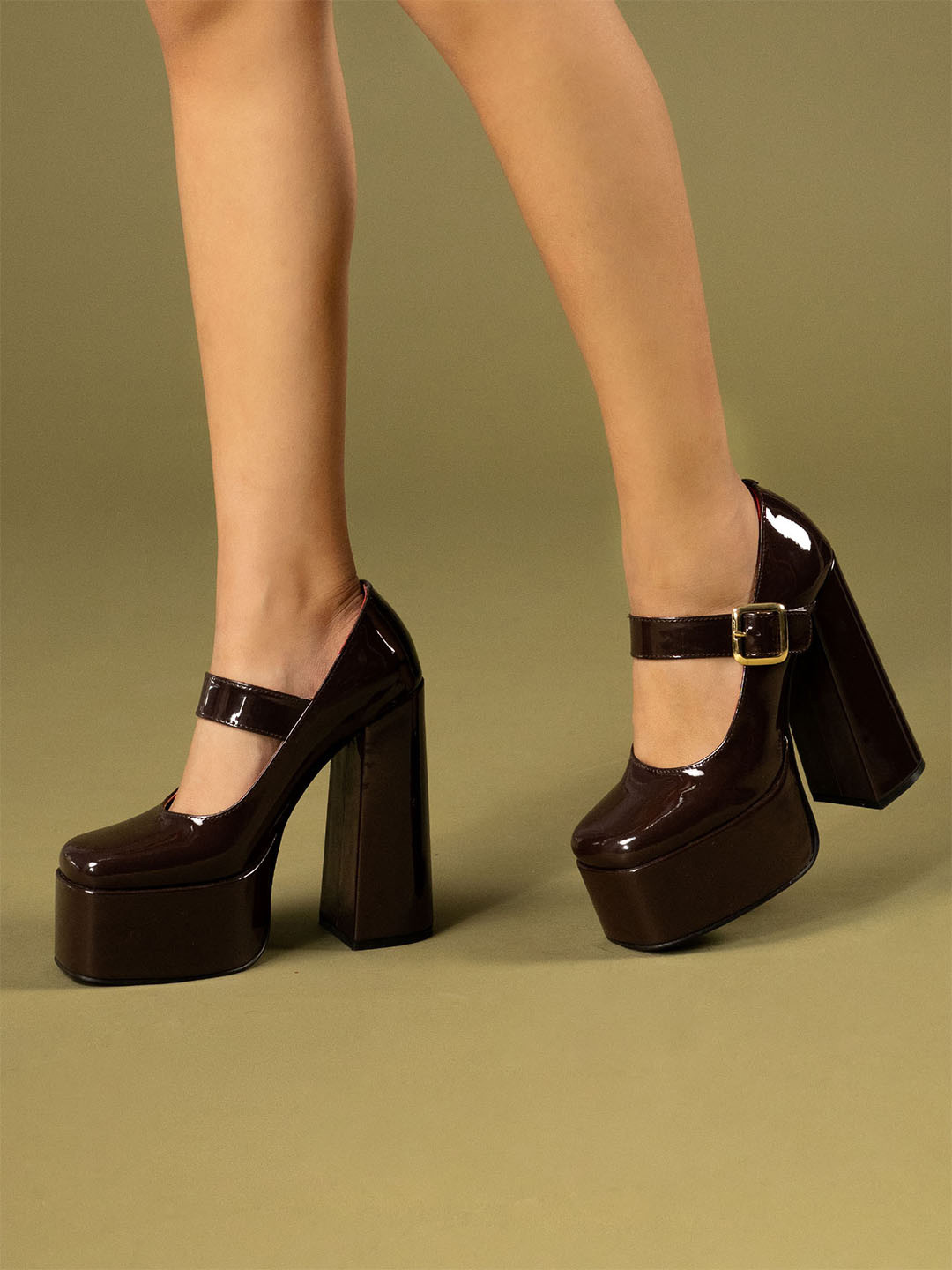 Theater Women Carpenters Brown Platform Mary Jane Heels