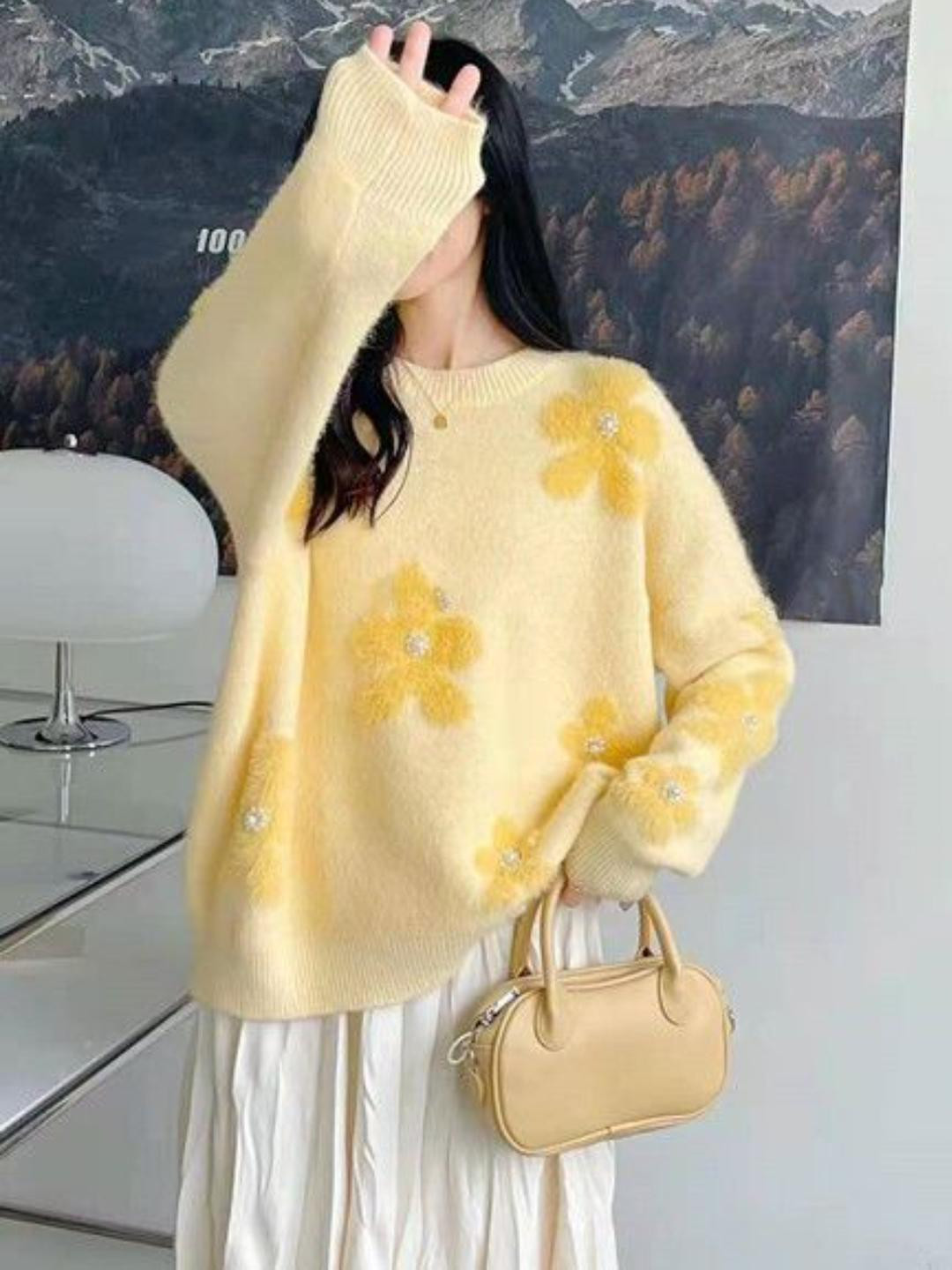 DressBerry Women Floral Applique Pearl Embellished Knit Sweater