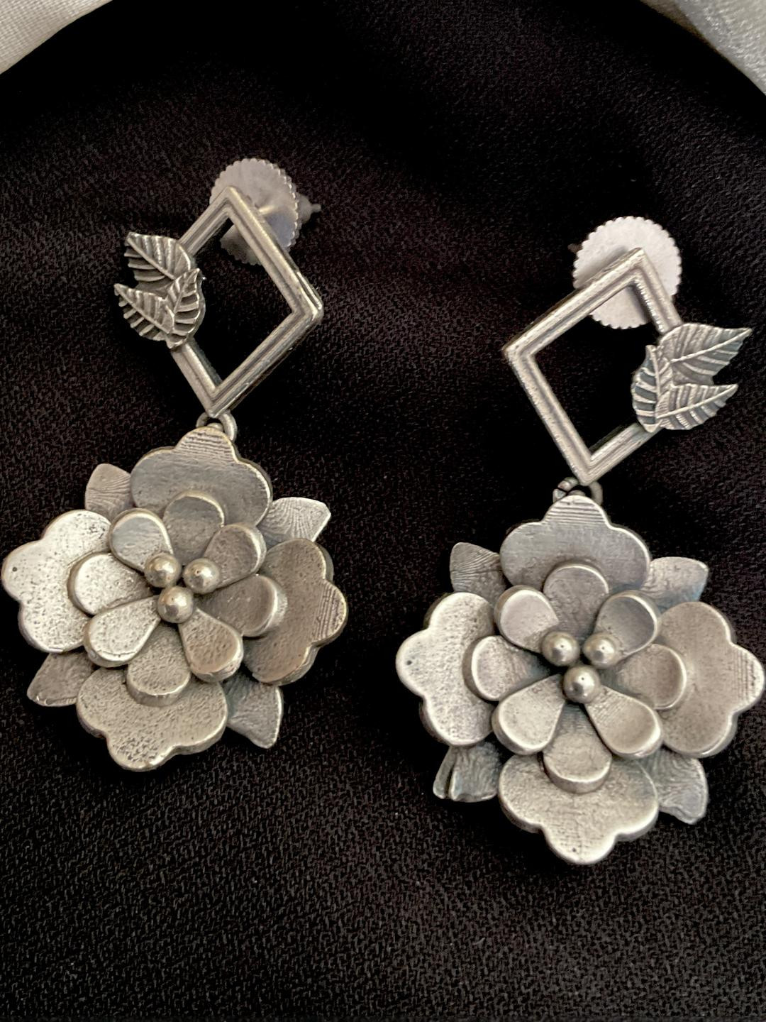 MOHATI Women Silver-Plated Brass Drop Earrings