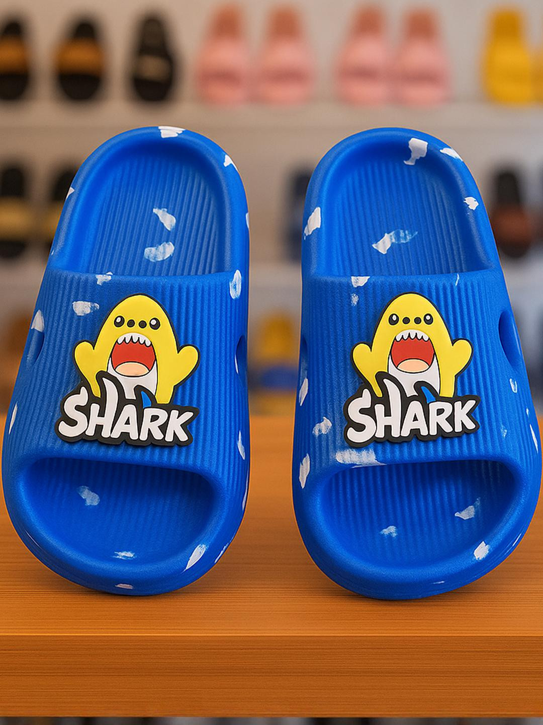 Unisex Kids Blue Indoor Outdoor Shark Eva Slip On Clogs