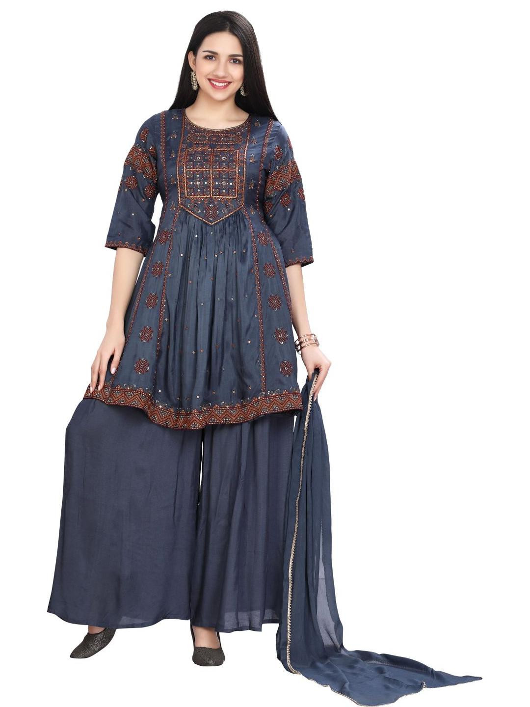 GREAT OUTFITS Women Grey Poly Chiffon Kurta Sets With Dupatta