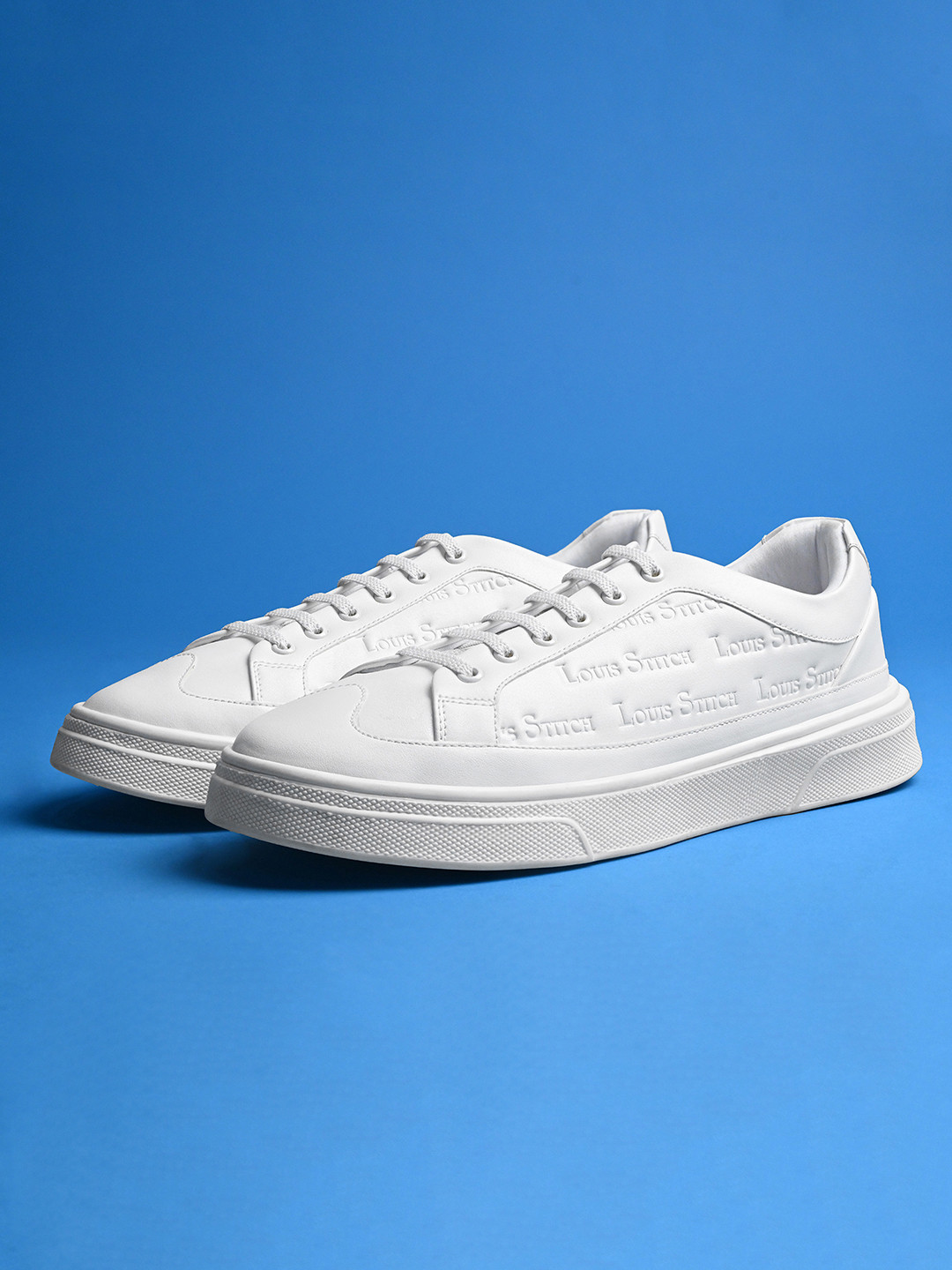 LOUIS STITCH Men Solid Lightweight Comfort Insole Sneakers