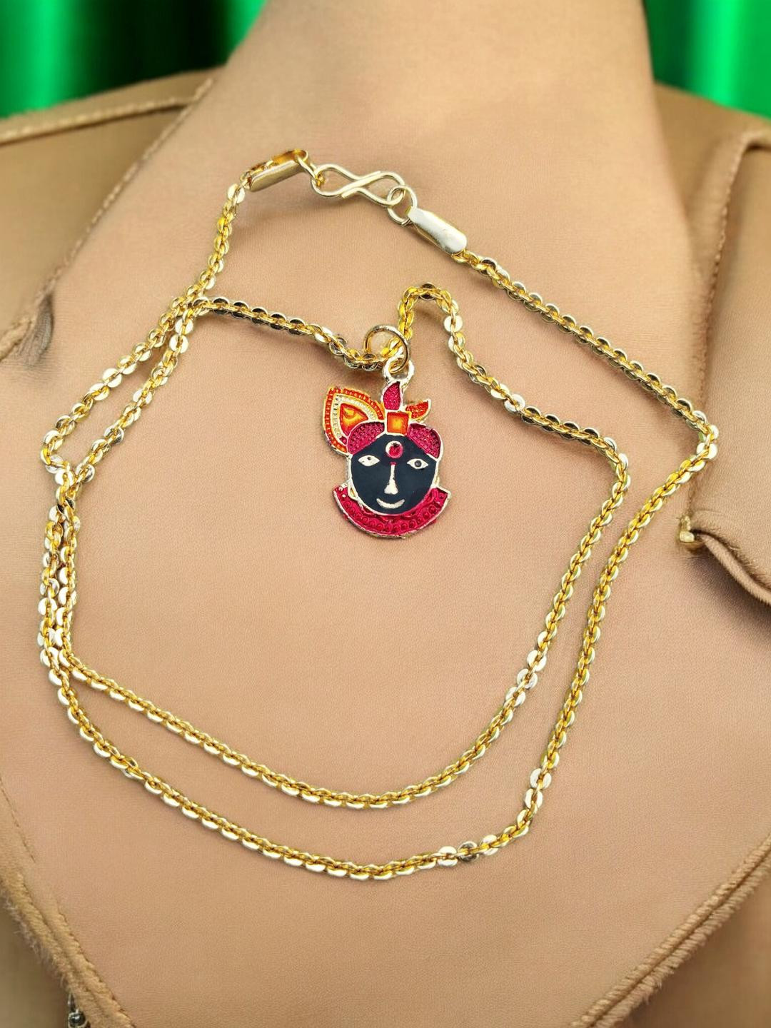 Basukiya Men Dwarkadhish Locket With Golden Chain