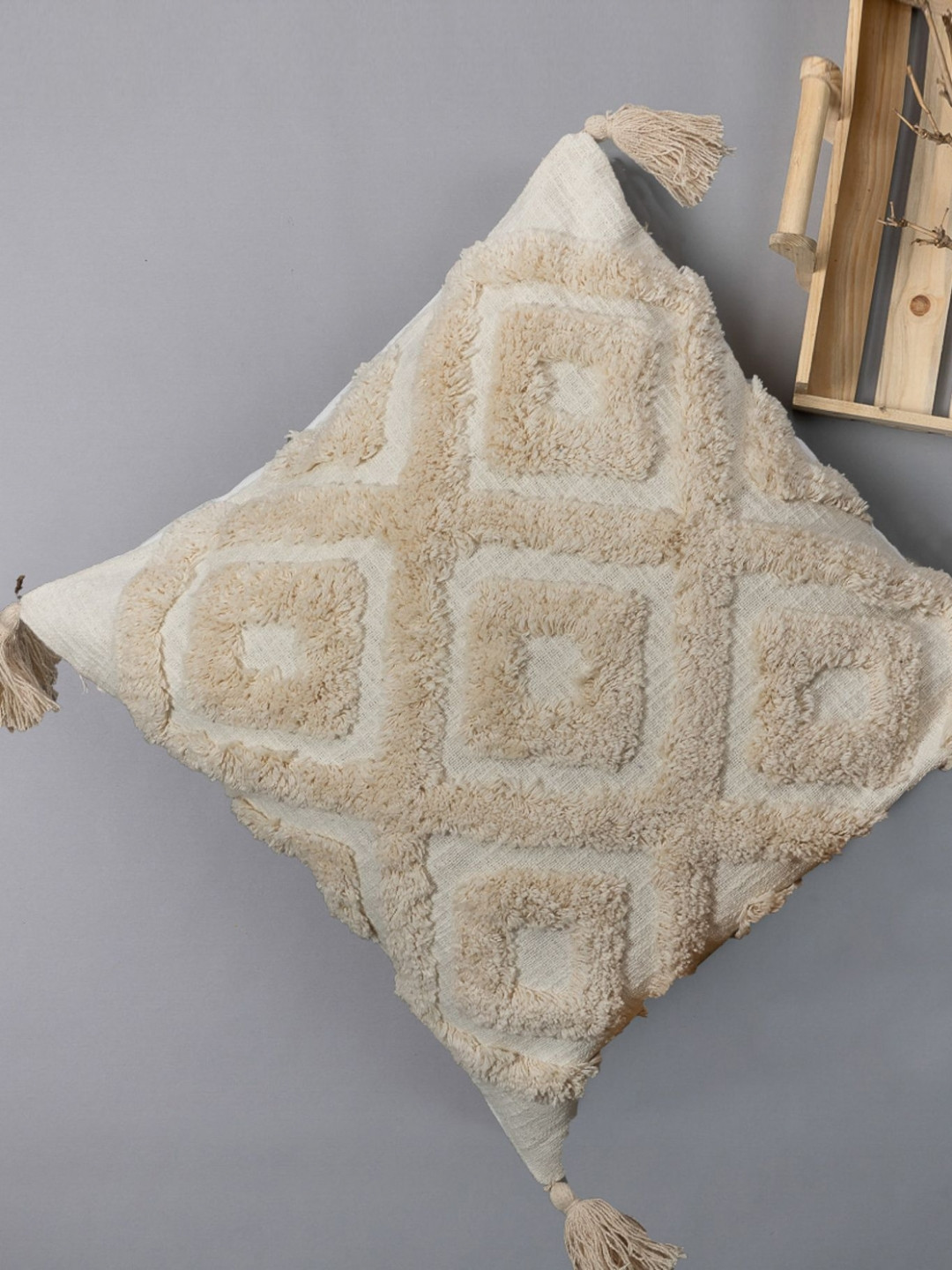 THEGASBH Cream-Coloured Abstract Cotton Square Cushion Cover