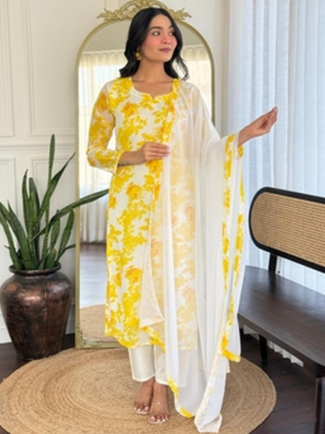 ATOXIC Women Yellow Georgette Kurta Sets With Dupatta