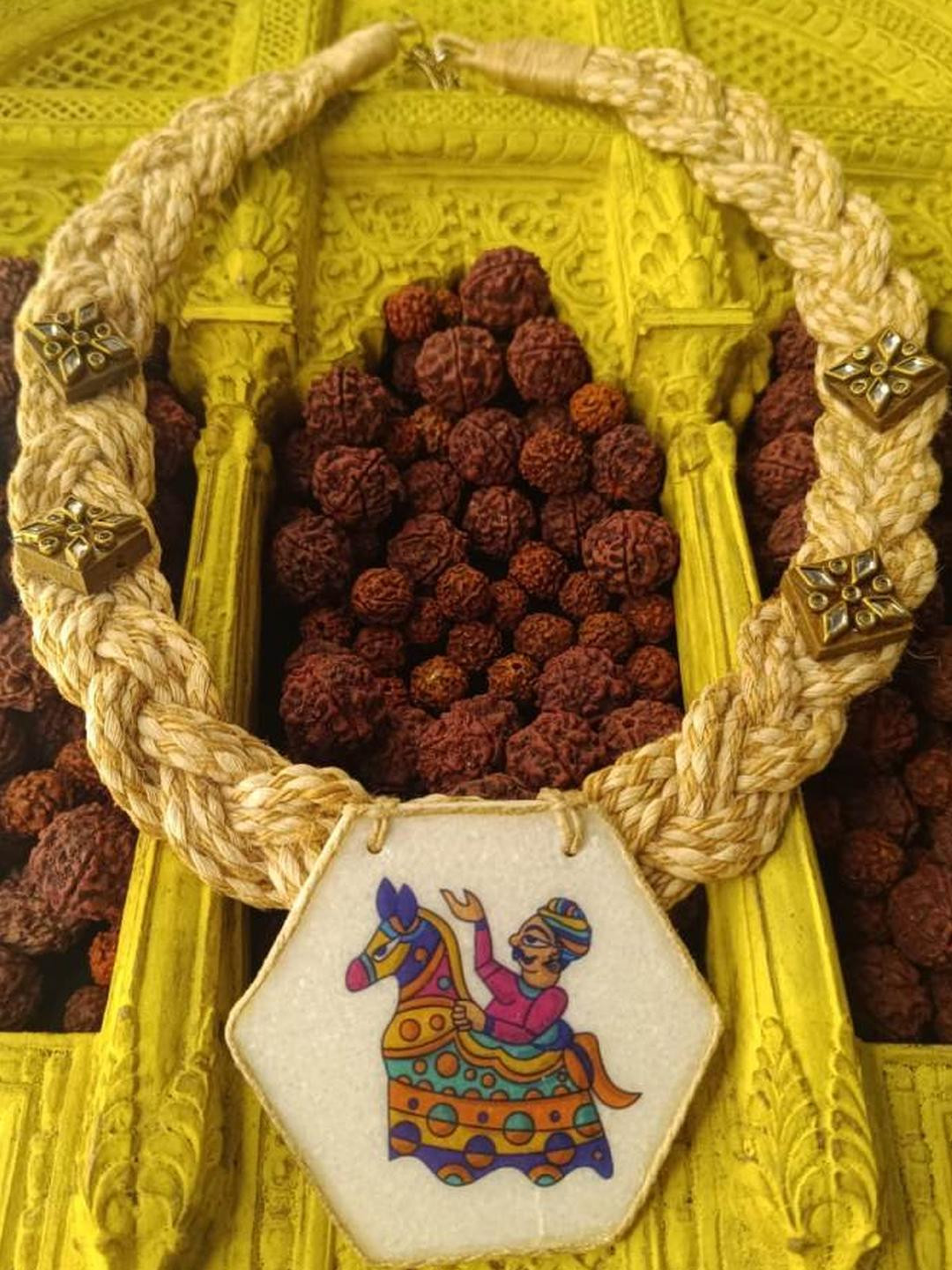 JewelSana Women Metal Sunstone Necklace