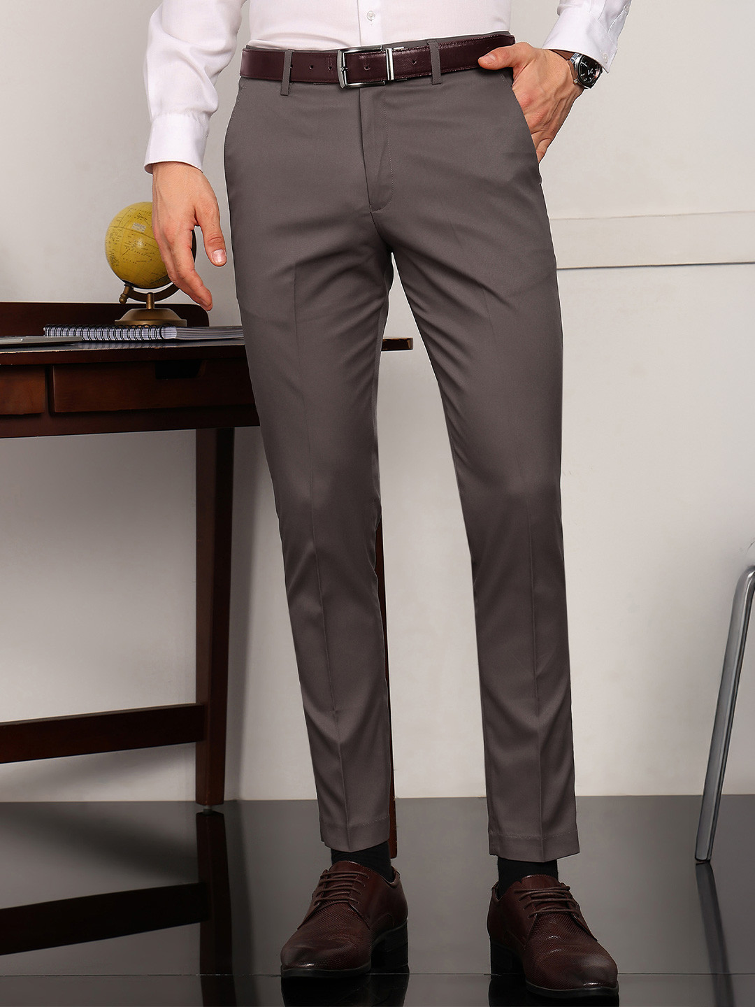 encore by INVICTUS Men High-Rise Pleated Trousers