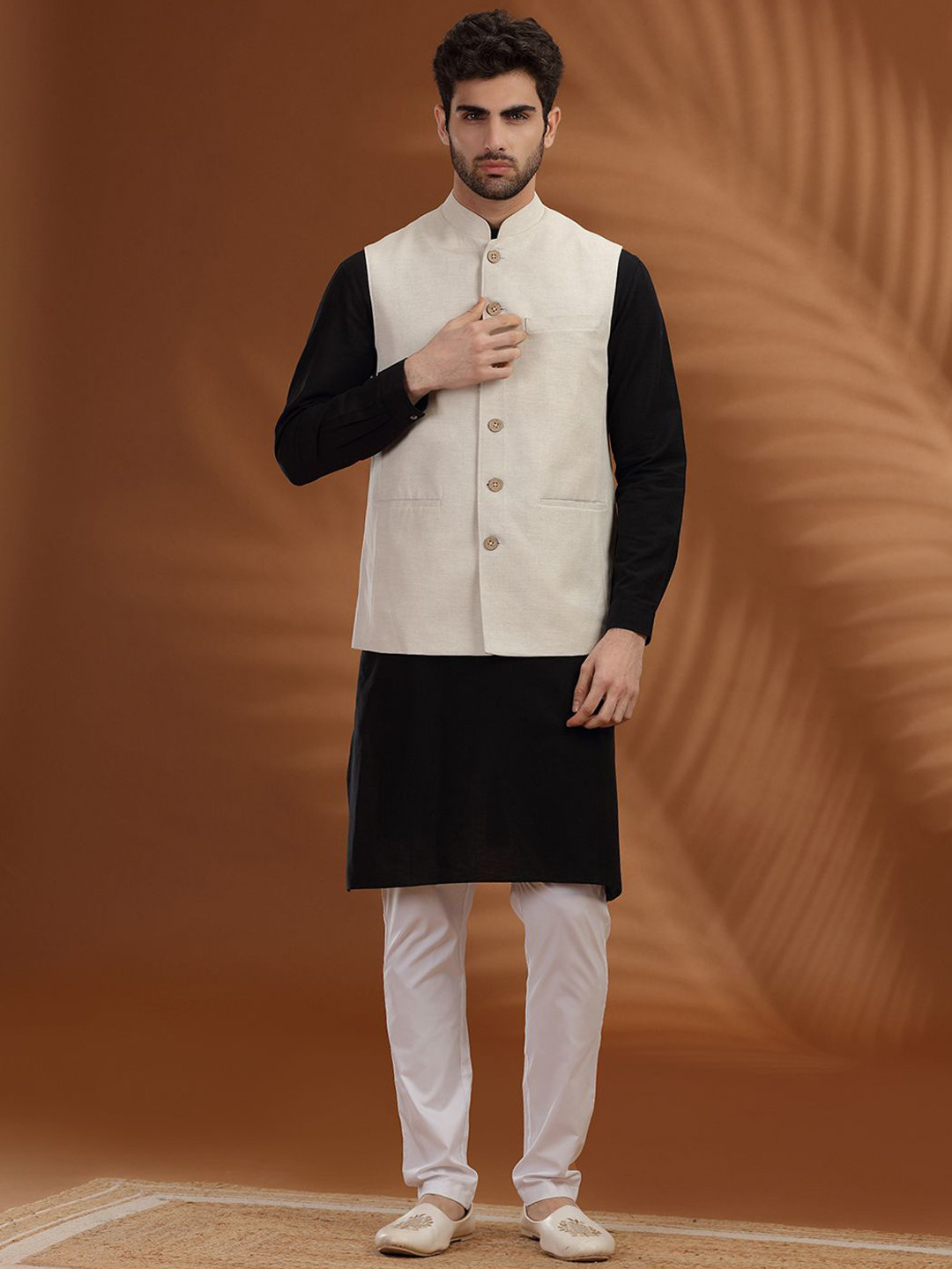 Greenfibre Men Solid Formal Waistcoat