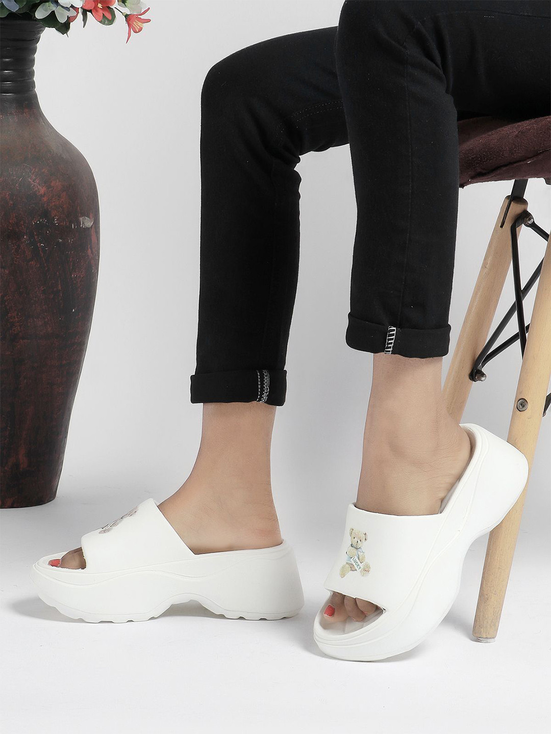 glitchez Teddy Printed Sliders