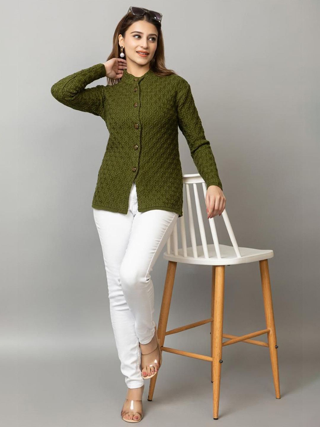 Dart Line Women Round Neck Cardigan