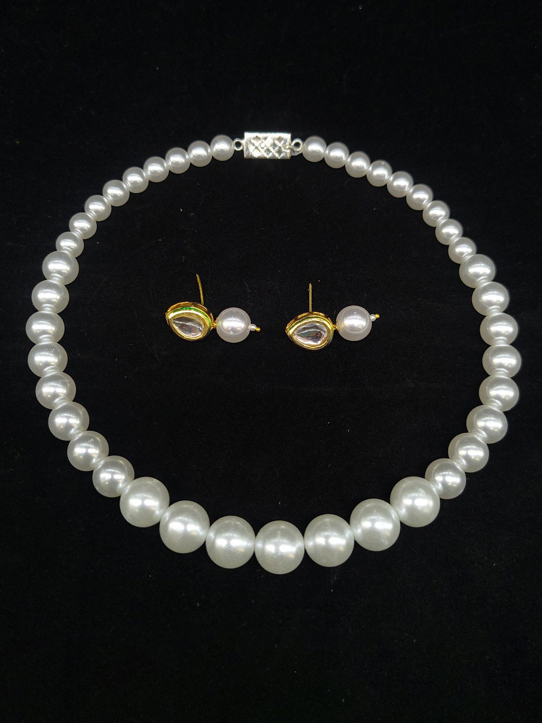 EENA MEENA Pearls-Beaded Necklace And Earrings