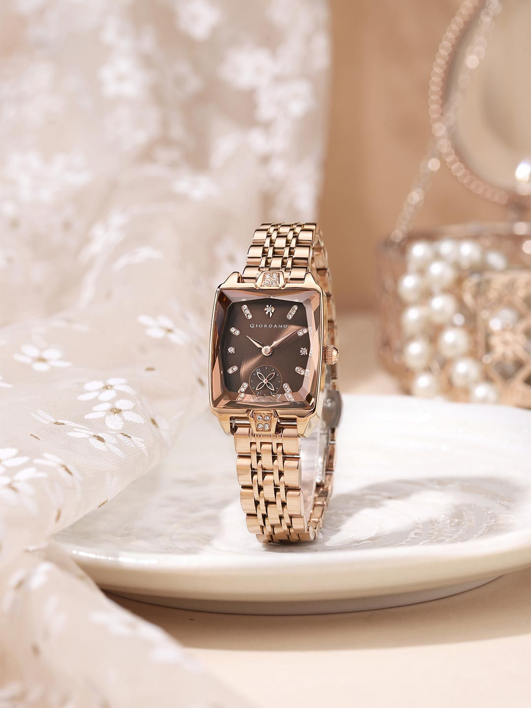 GIORDANO Women Rectangular Embellished Dial Analogue Watch GZ-60102-11