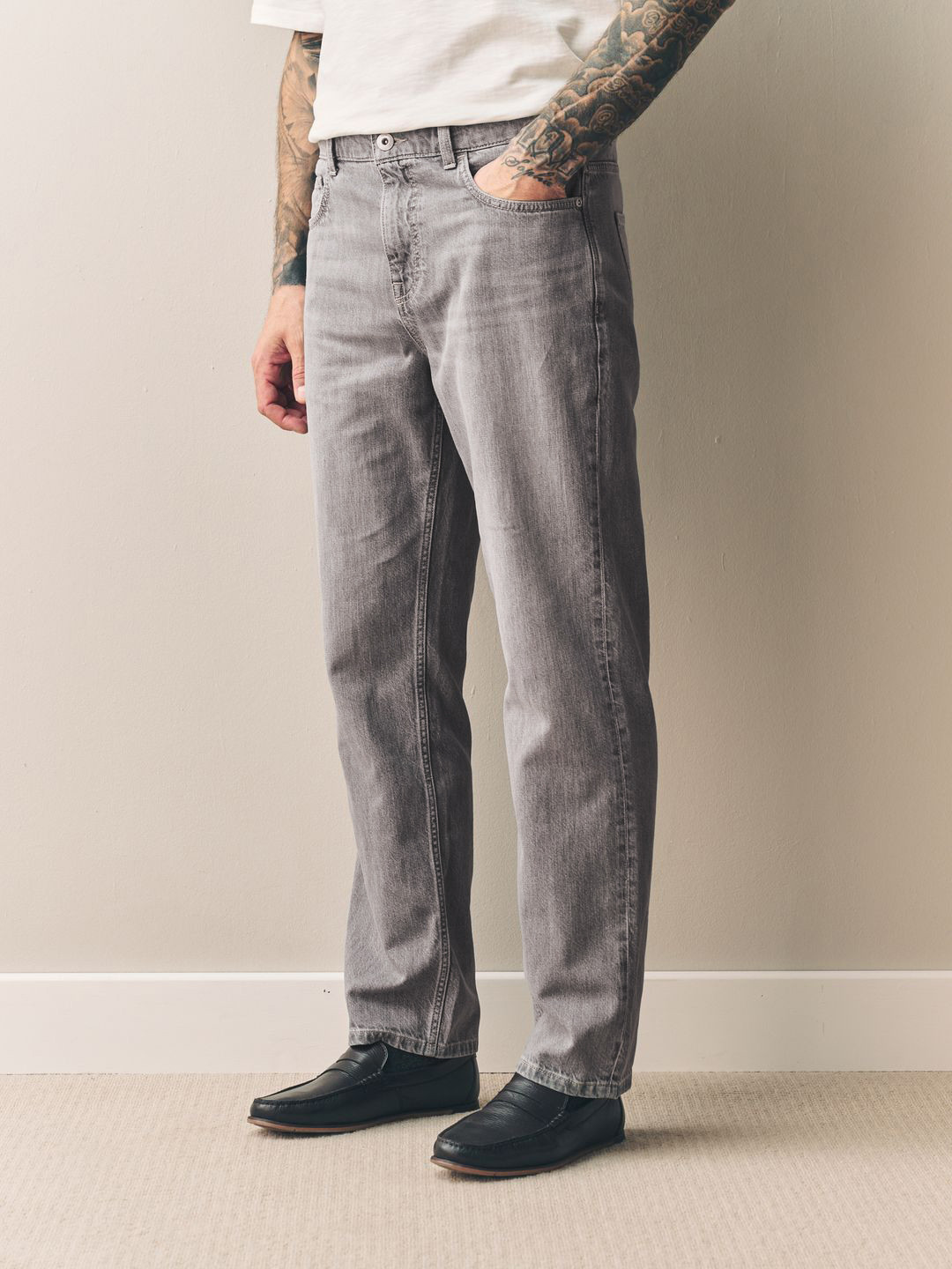 NEXT Men Straight Fit Signature Lightweight Cotton Linen Light Fade Jeans