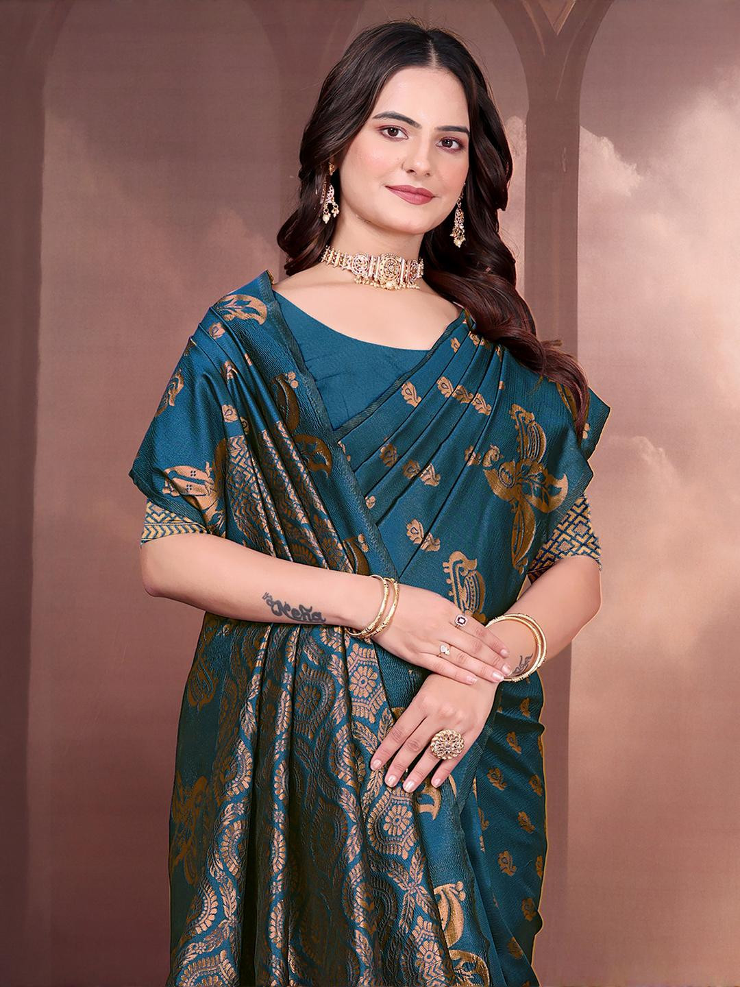 KANOODA Blue Paisley Printed Silk Blend Kasavu Saree
