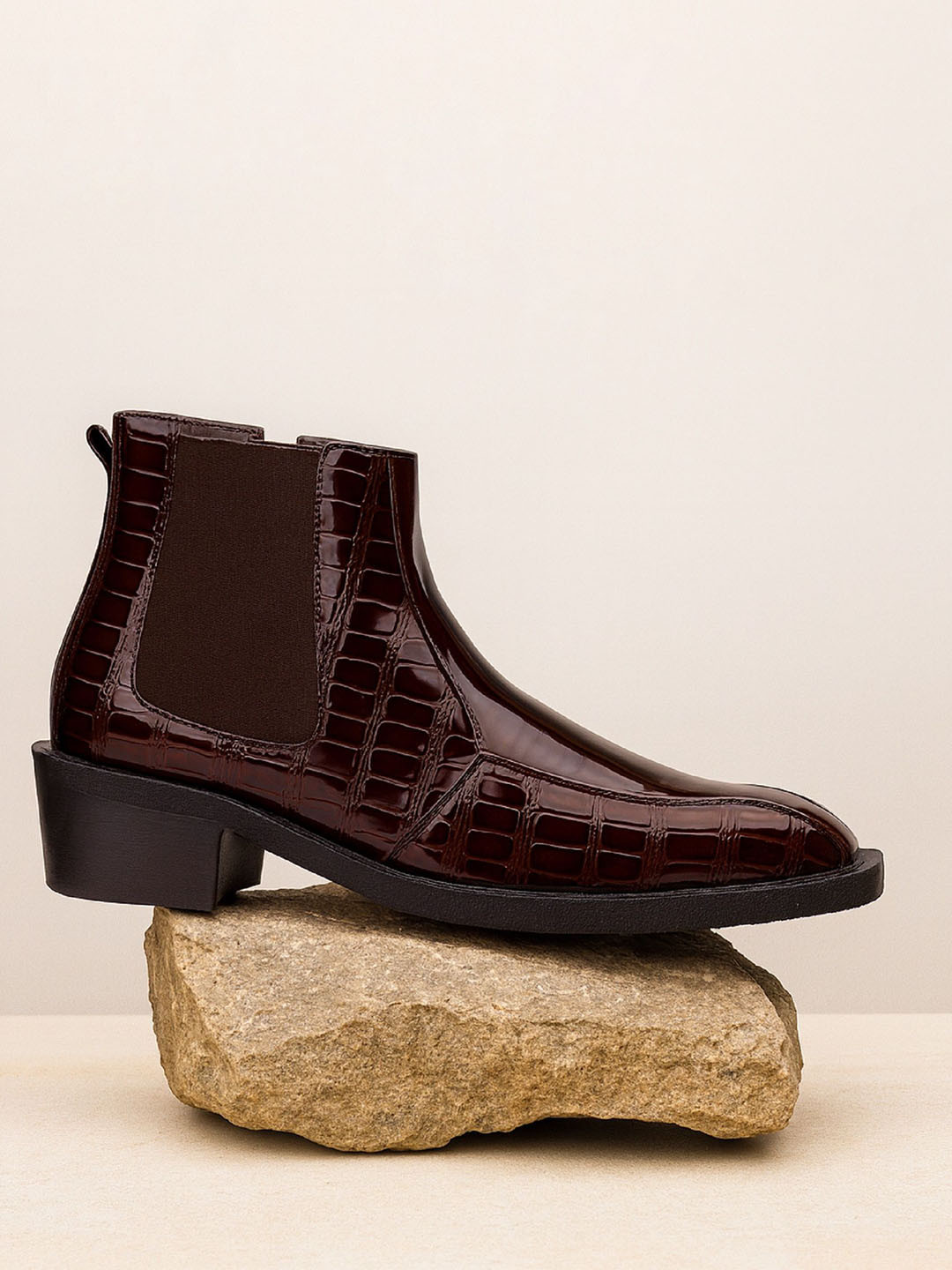 Bxxy Men Textured Height Increasing Chelsea Boots