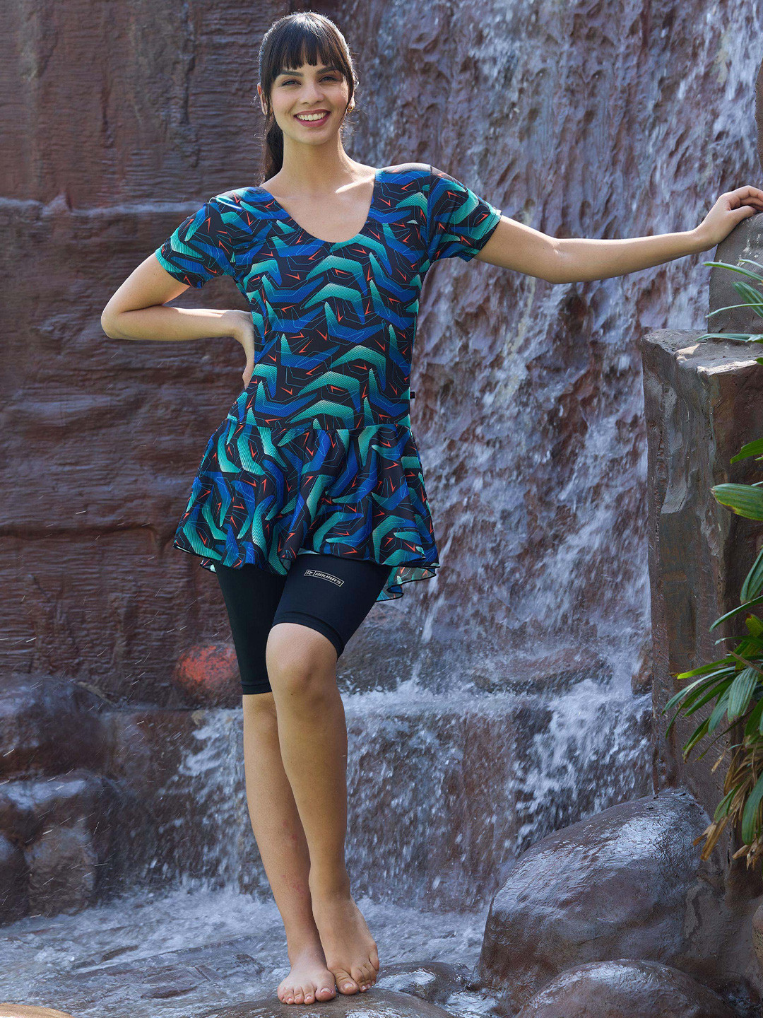 ROVARS Women Green & Black Printed Pant Suit