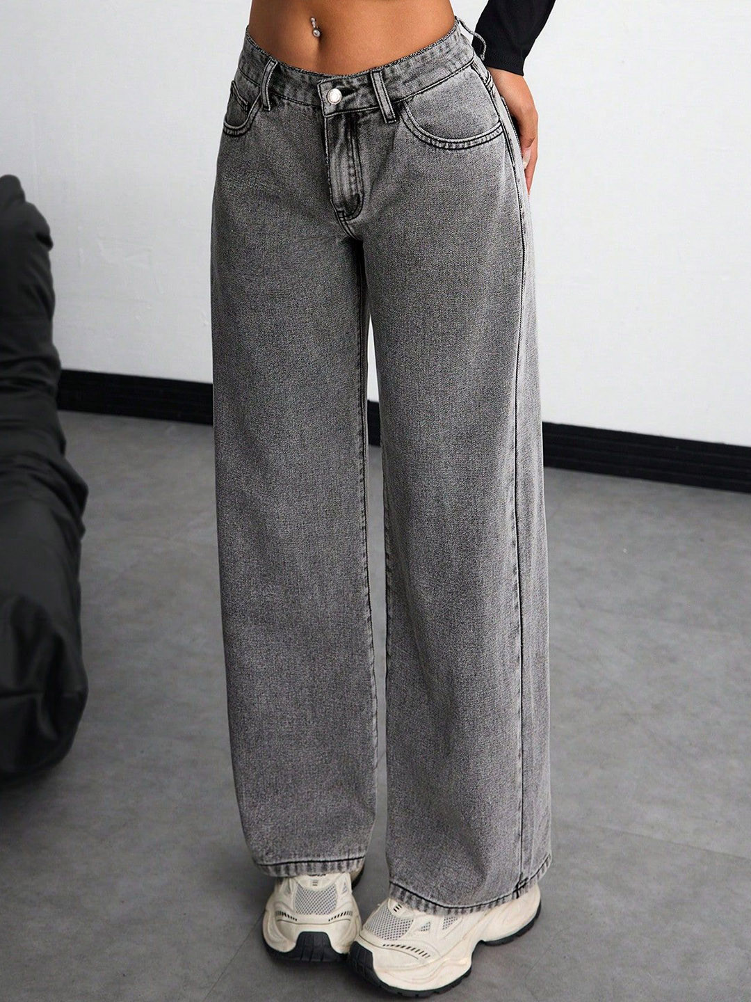 Crazeis Women Comfort Relaxed Fit Mid-Rise Light Fade Acid Wash Stretchable Jeans