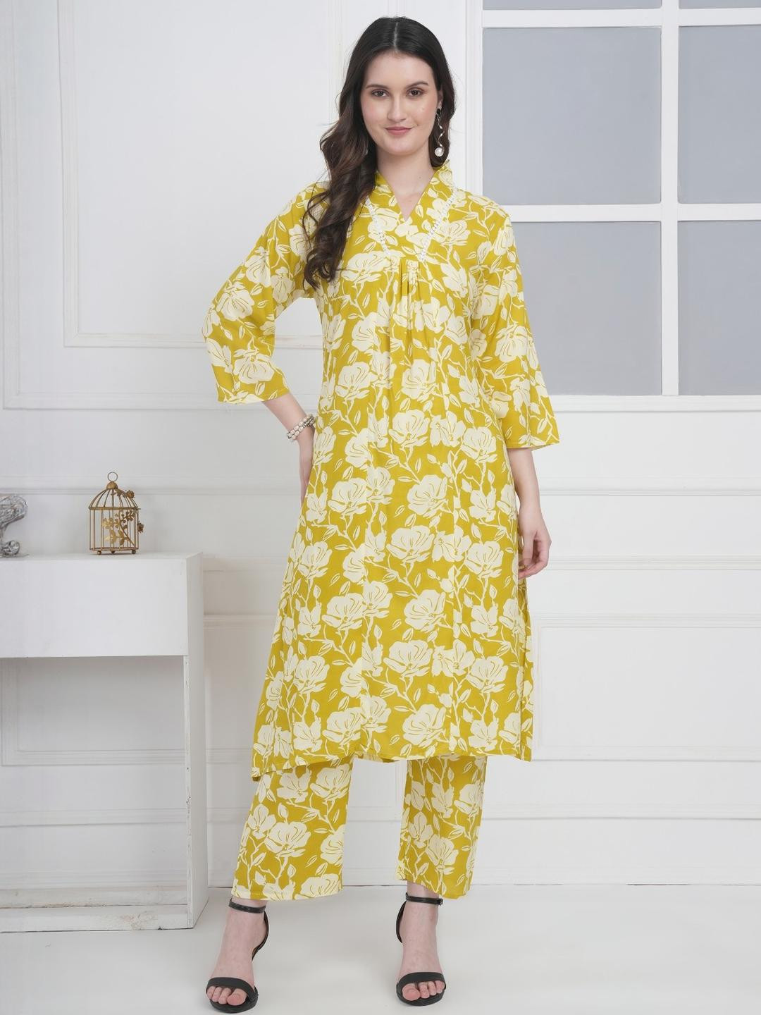 Dreambe Women Yellow Floral Printed V Neck Three-Quarter Sleeves Cotton Casual Kurta Sets