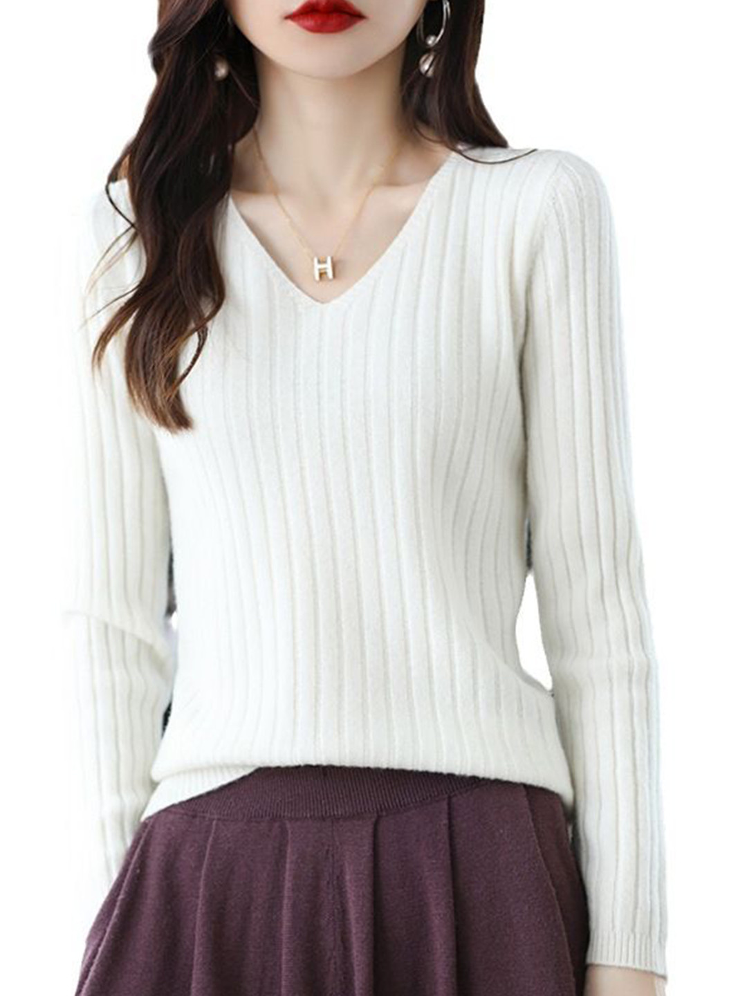 bebe White Ribbed Knit V-neck Sweater