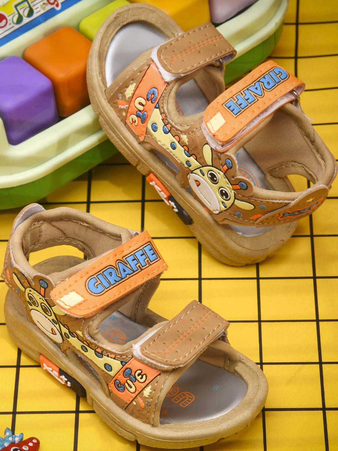 KATS Unisex Kids Tan Chu Chu Sound Musical Sandal