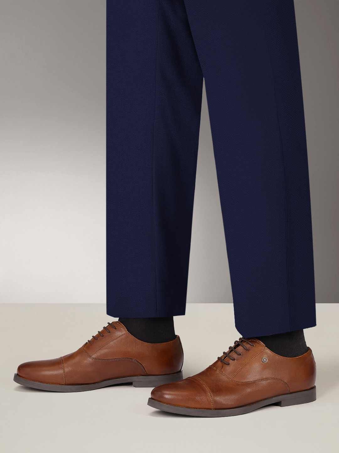 Kenneth Cole Men Round Toe Leather Formal Derbys
