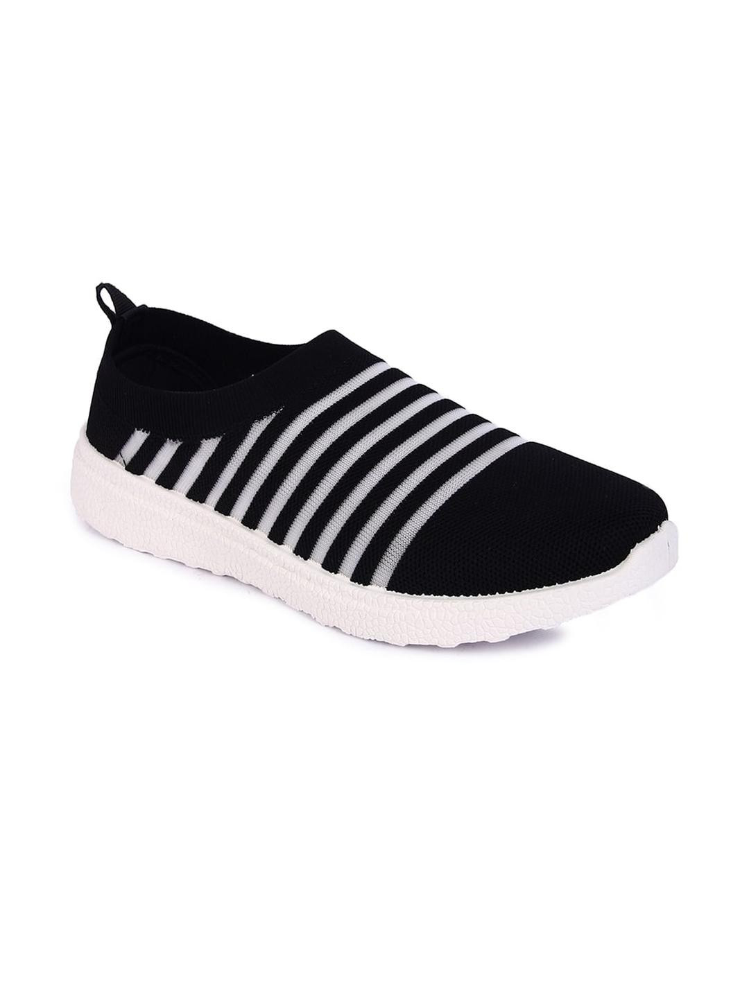 FUEL Women Round Toe Mesh Slip-On Sneakers
