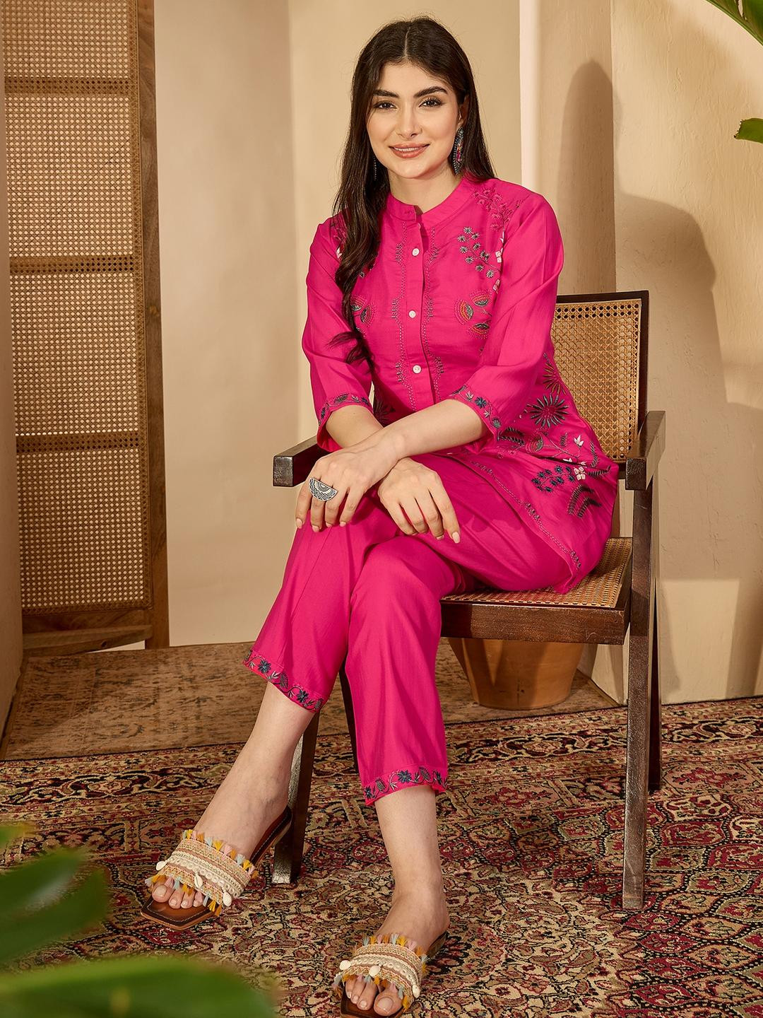 Sangria Women Fuchsia Pink Roman Silk Embroidered Shirt Collar Ethnic Co-Ords