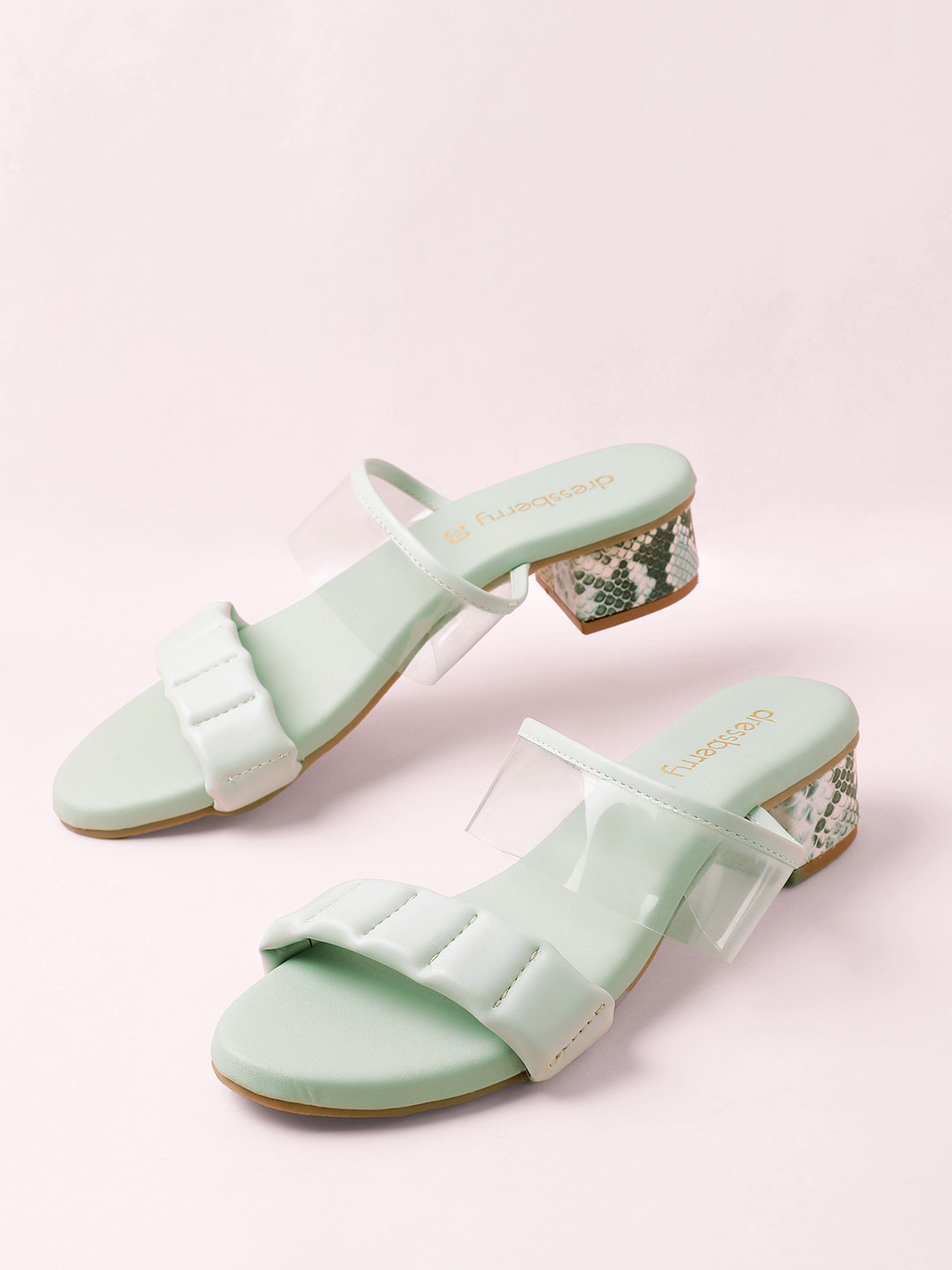 DressBerry Quilt Textured Block Sandals