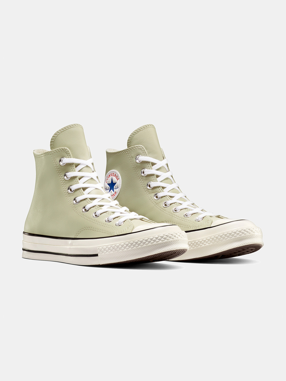 Converse Unisex Chuck 70 Leather High Top Sneaker