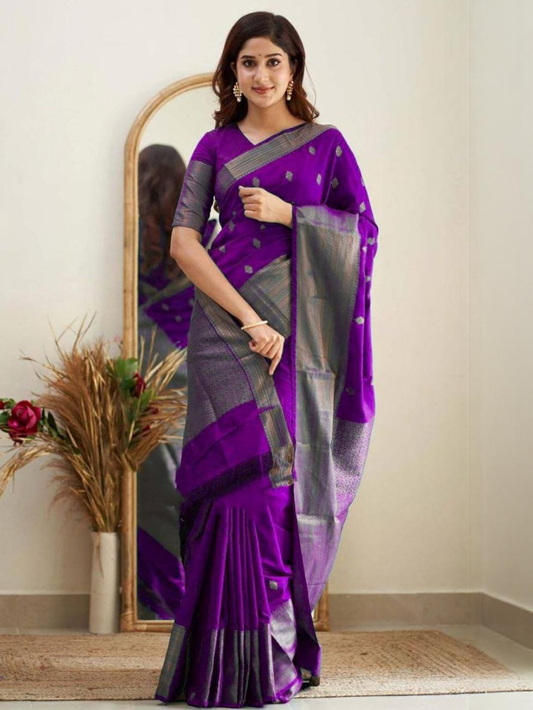 GHAN SALS Woven Design Zari Kanjeevaram Saree