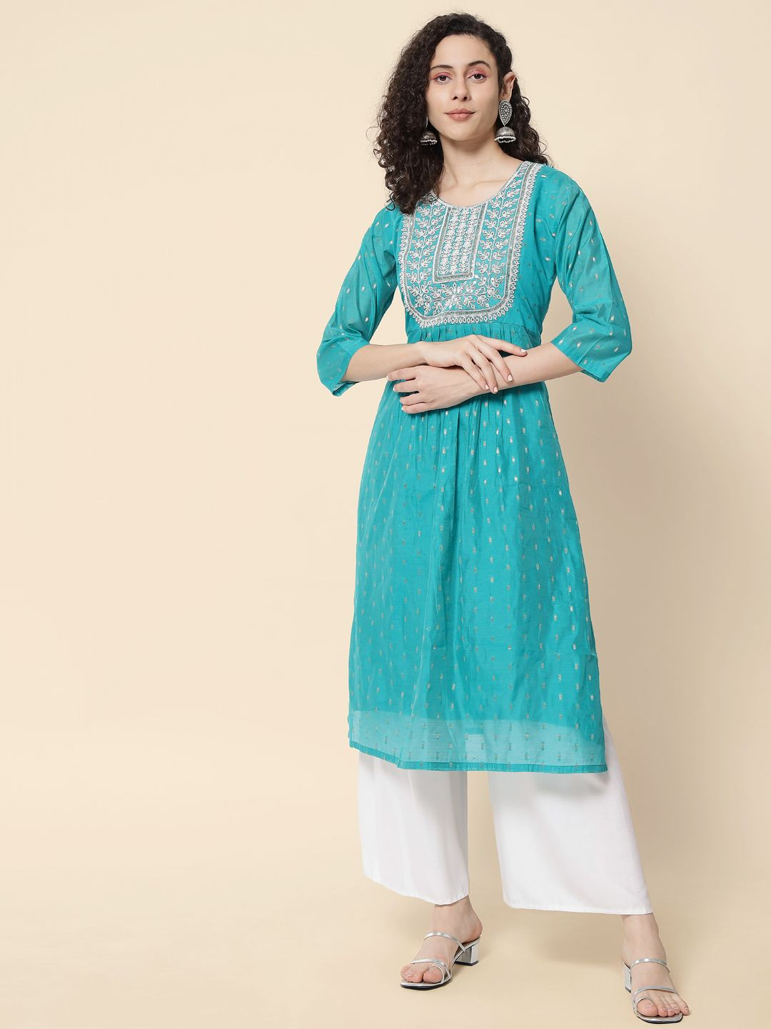 VredeVogel Women Ethnic Motifs Embroidered A-Line Kurta