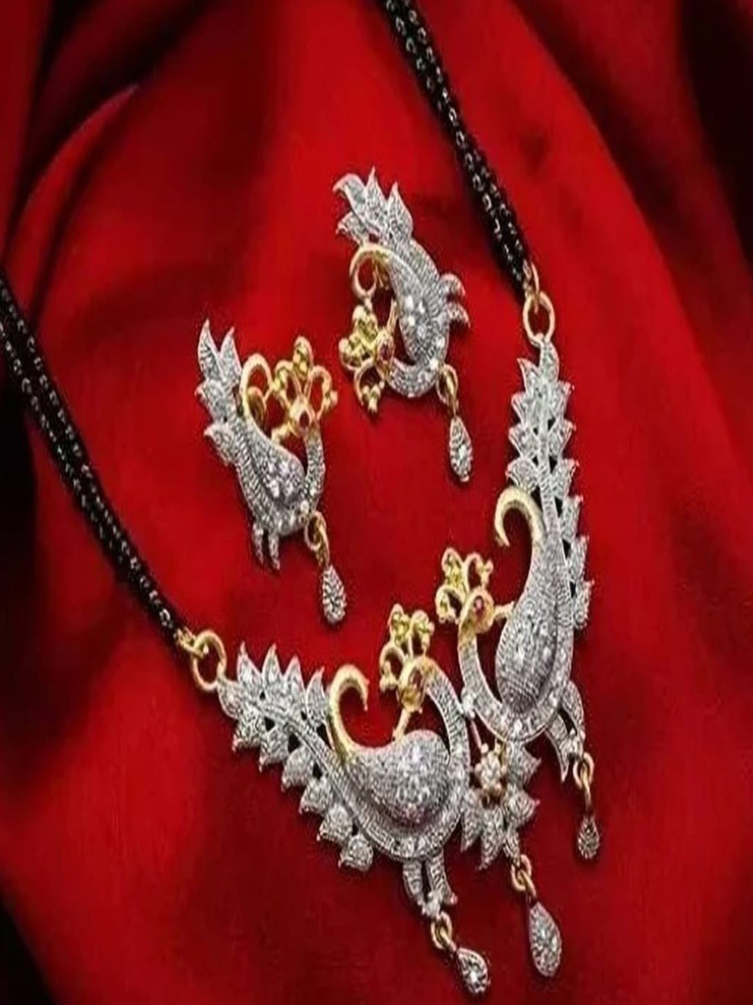 Stoccer Artificial Stones Studded & Beaded Mangalsutra With Earrings