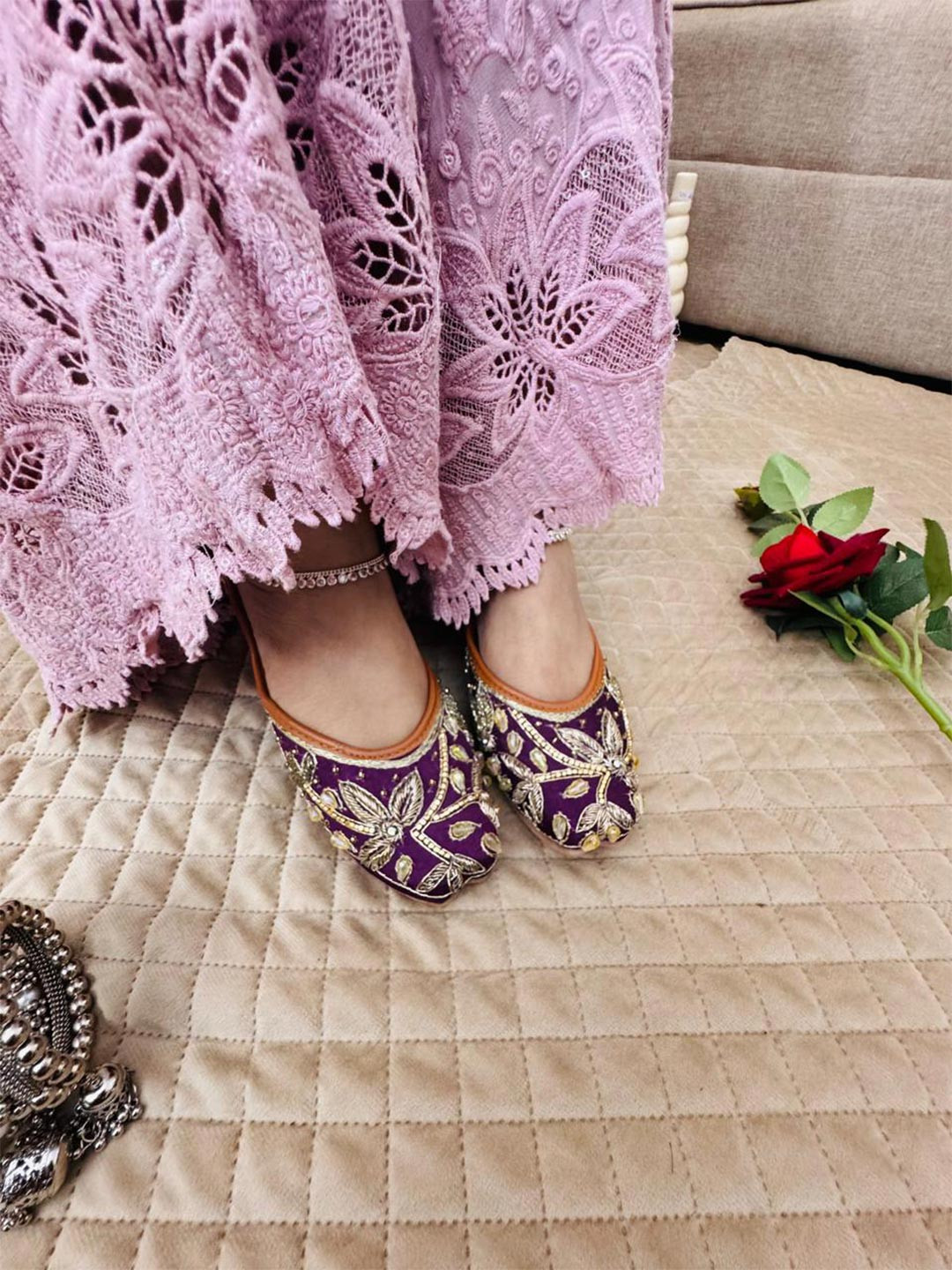 DESI COLOUR Women Purple Dabka Work Ethnic Mojaris Flats
