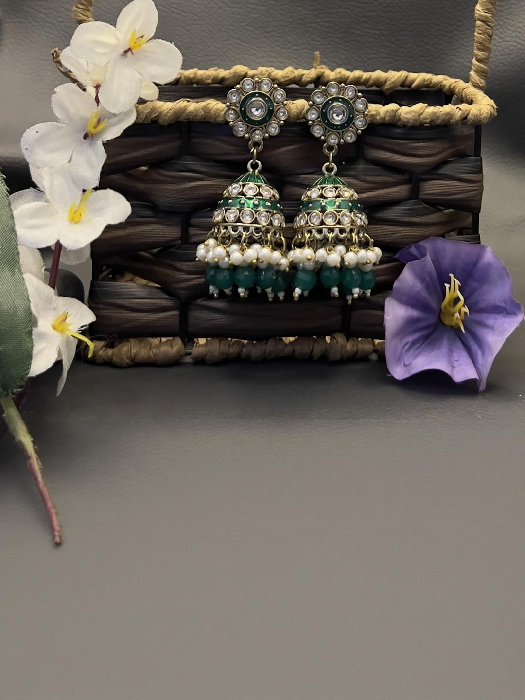 Fashion Theme Women Green Kundan Jhumka