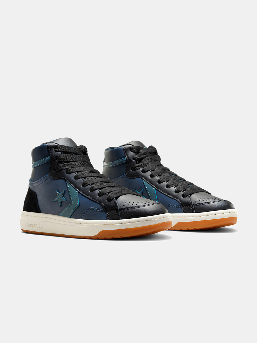 Converse Men Pro Blaze Classic Leather Mid Top Sneaker