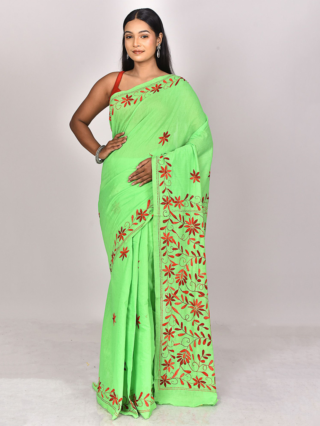 RAM SHYAM collection Floral Embroidered Saree