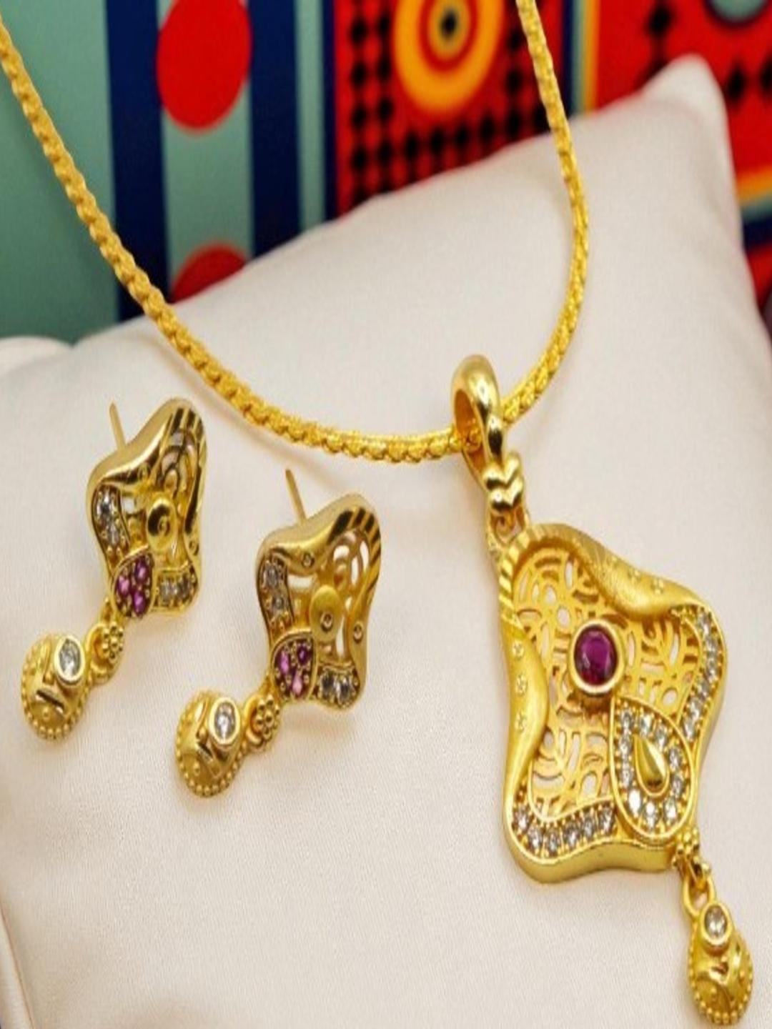 SAPRAA TRENDS Gold Plated Daily Wear American Diamond Studded Jewellery Set