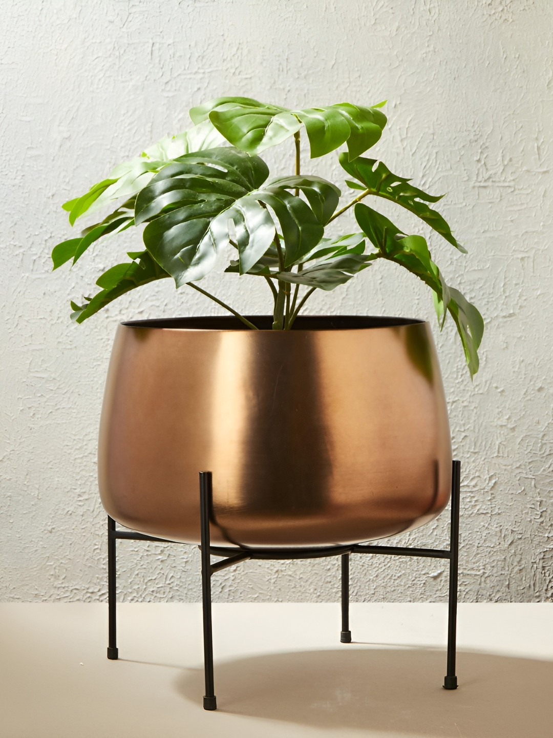 Fabindia Sona Copper Toned & Black Floor Planter With Stand