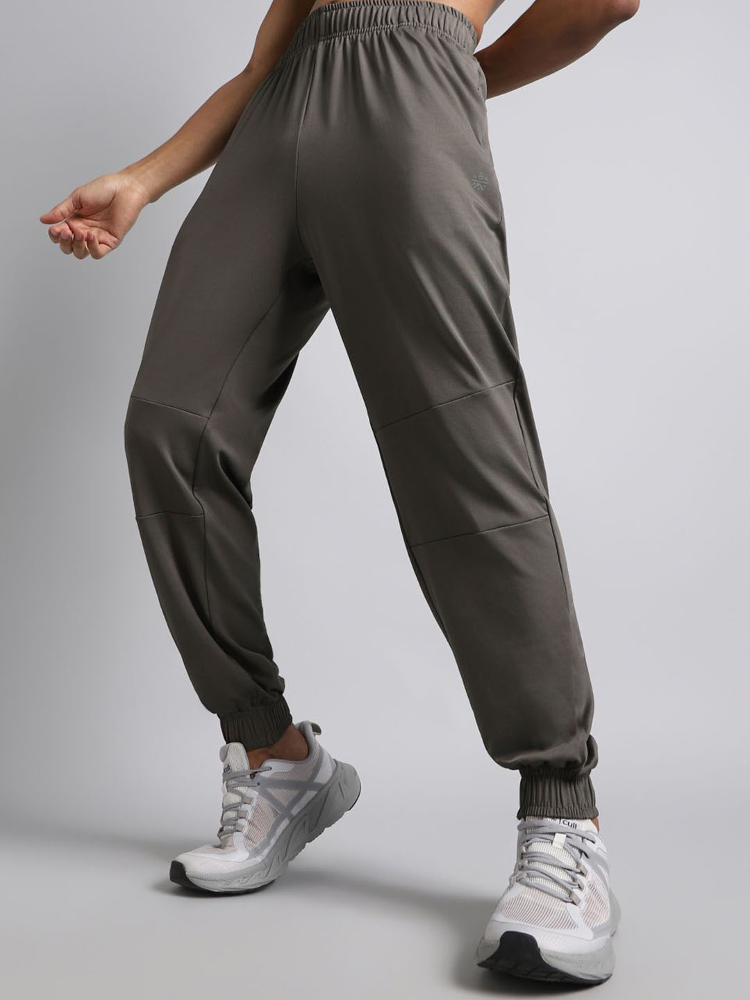 CULT Men Dark Grey Run Forward Joggers