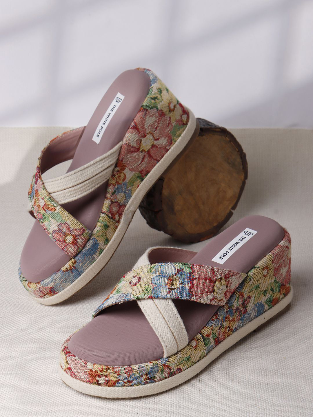 THE WHITE POLE  Wedges Heel Sandals