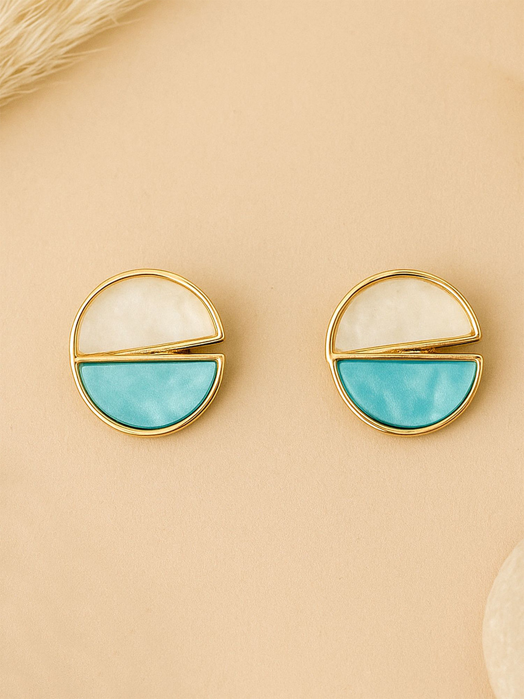 Bohey by KARATCART Gold-Plated Circular Shaped Studs