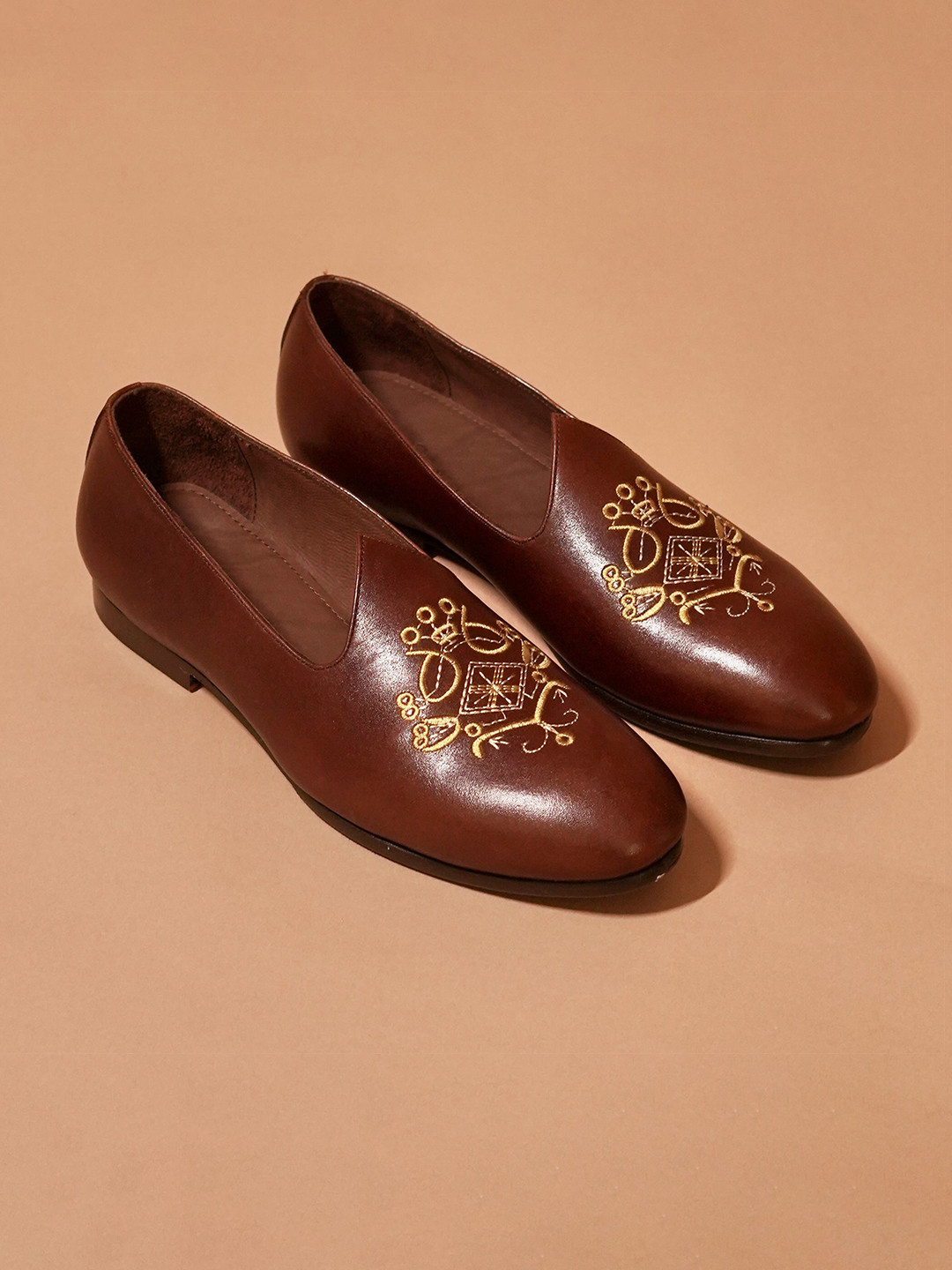 dmodot Men Leather Ethnico Ricamo Bruno Mojaris