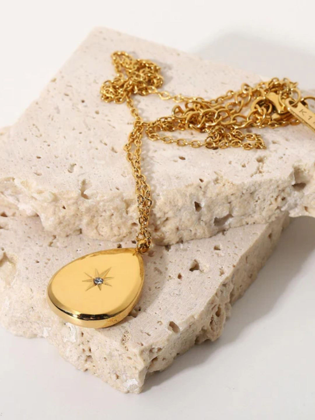 FAB COUTURE Stainless Steel Gold-Plated Waterproof Teardrop Spark Stone Pendant & Chain