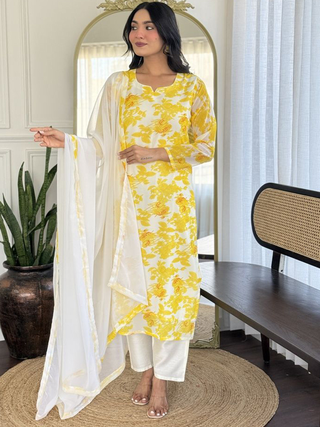 AG TEXTILE Women Printed Regular Kurta with Trousers & Dupatta