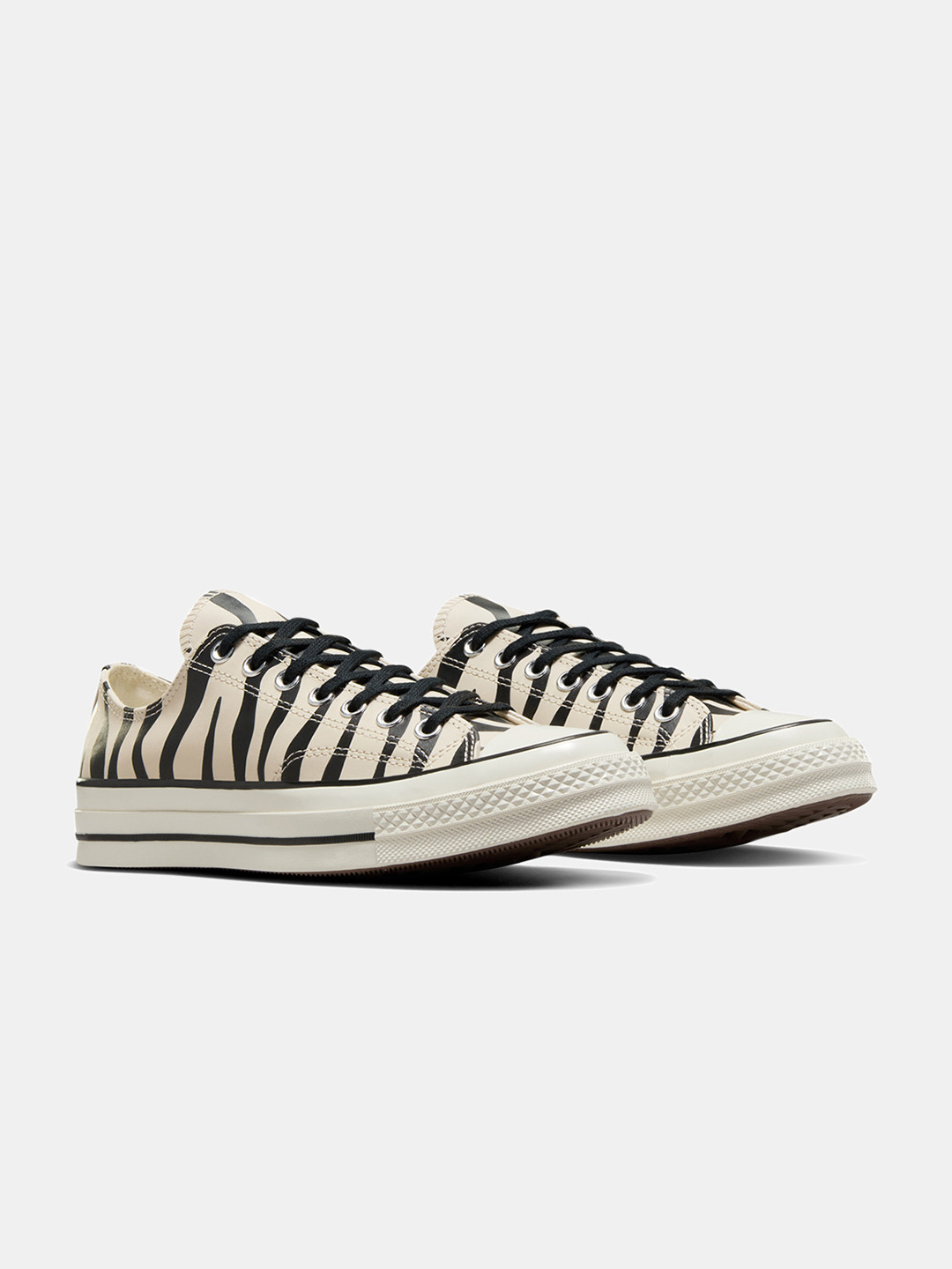 Converse Unisex Glow-In-The-Dark Zebra Print Canvas Low Top Sneaker