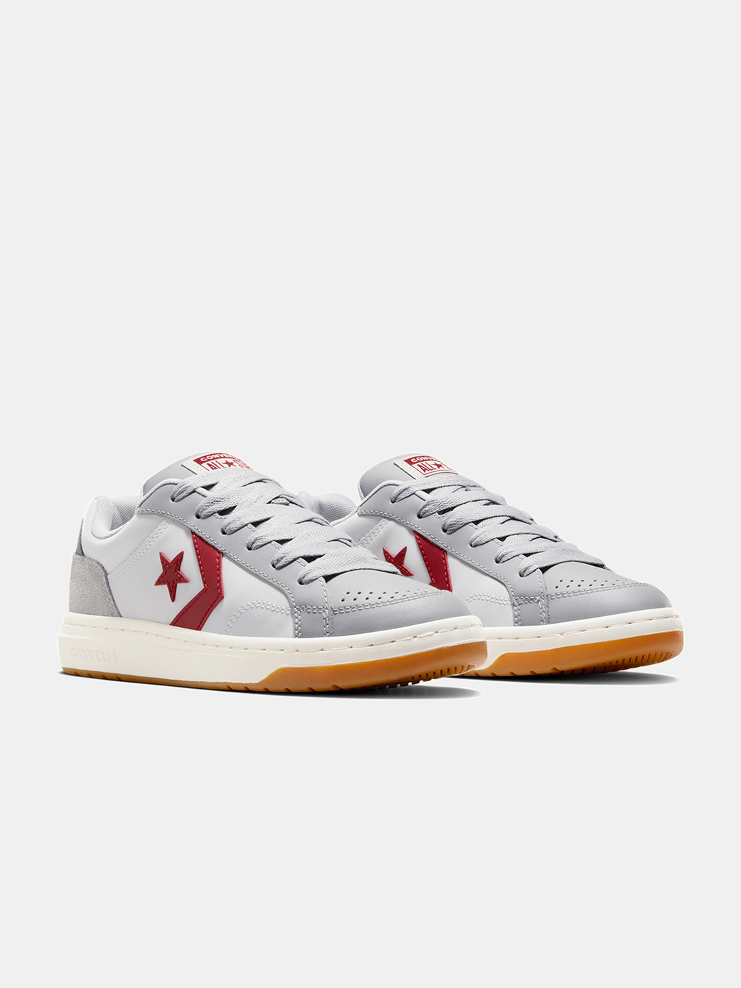 Converse Men Pro Blaze Classic Leather Low Top Sneaker