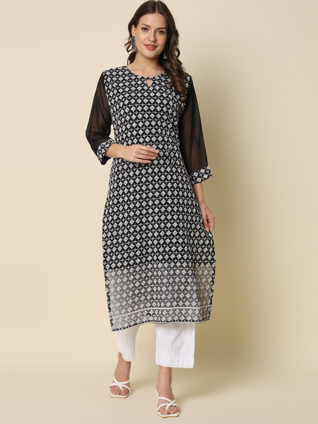 VredeVogel Women Ethnic Motifs Embroidered Chikankari Georgette Kurta