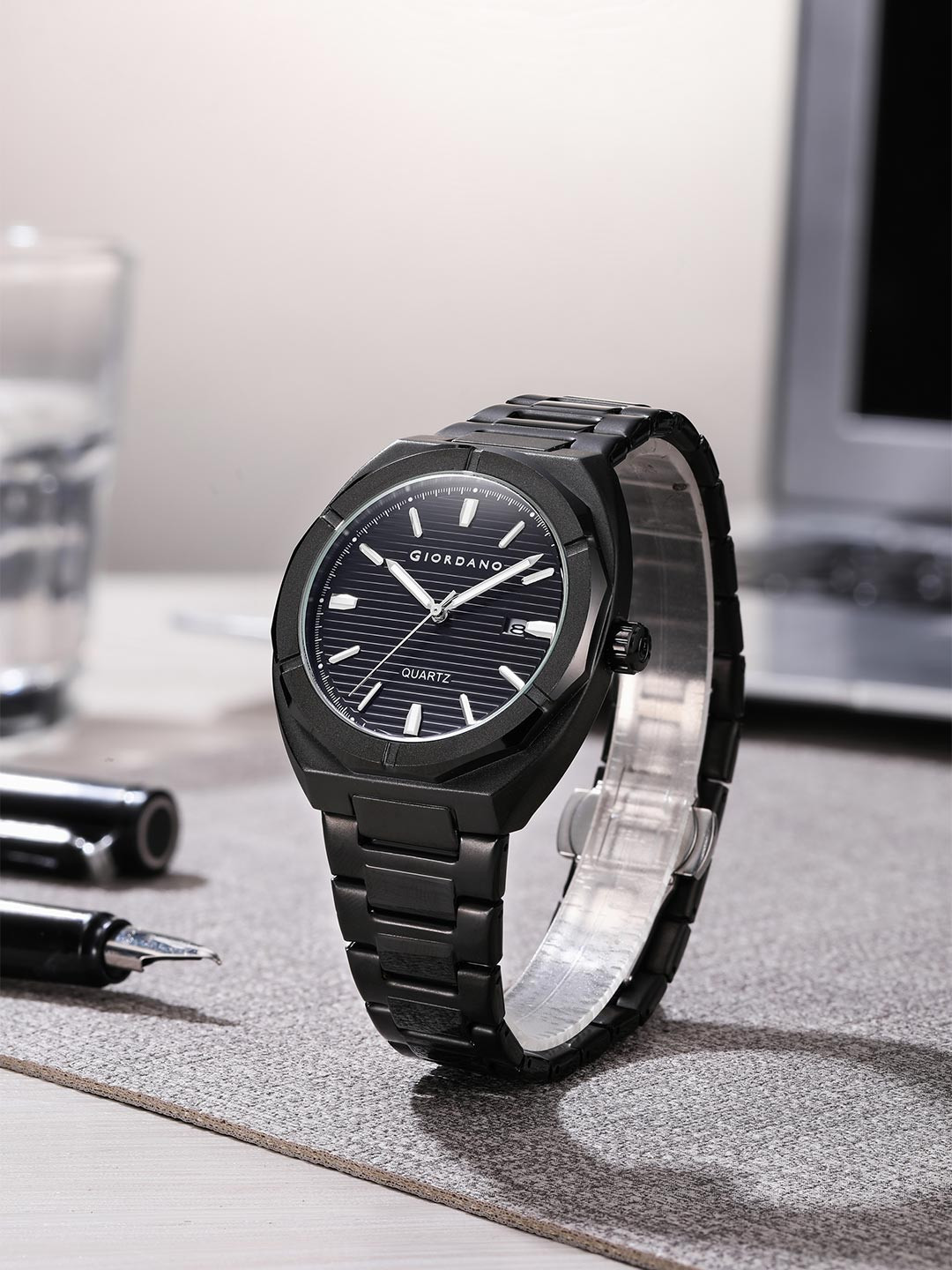 GIORDANO Men Dial & Stainless Steel Bracelet Style Straps Analogue Watch GZ-50141-11