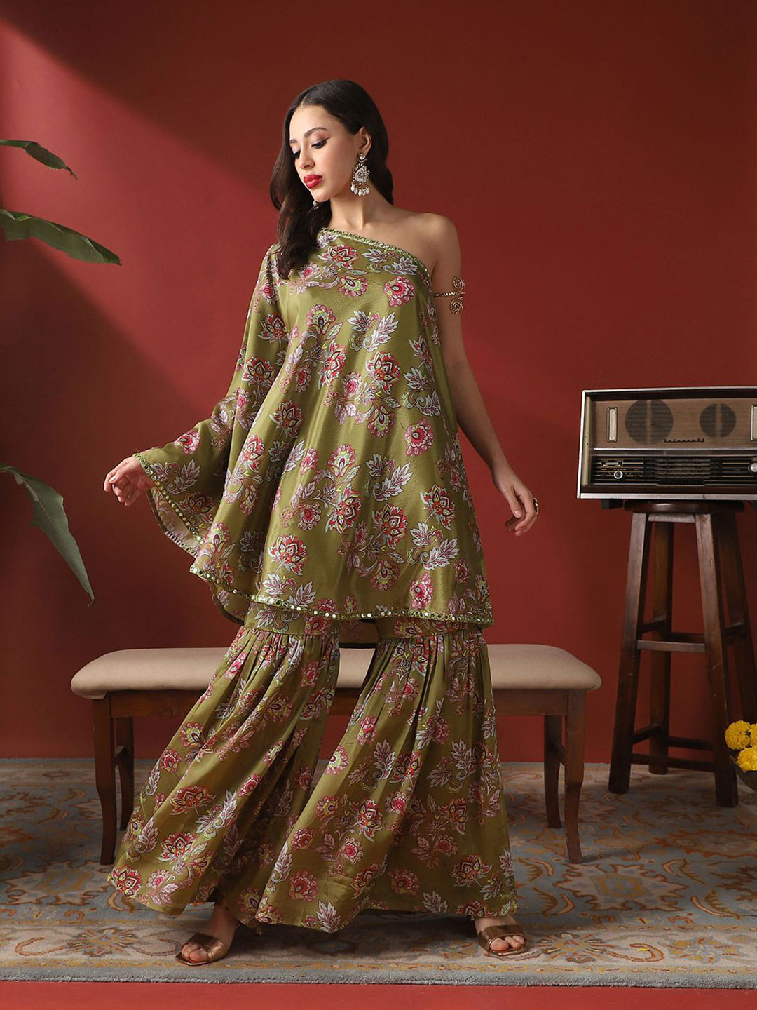 Globus Floral Print Mirror Detail One Shoulder Bell Sleeves Tunic & Sharara Co-Ords